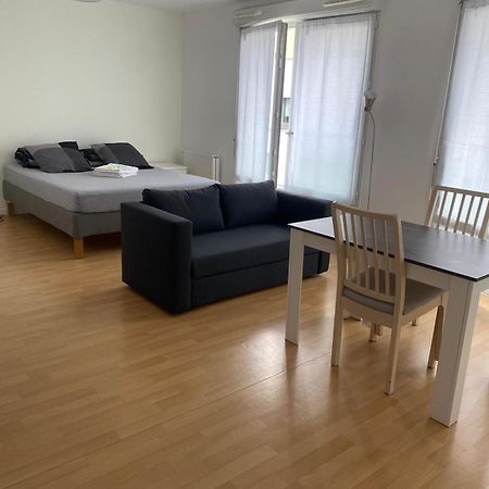 Grand Studio De 37M Carres - Rer Laplace Et Maison Des Examens A 5 Minutes A Pied Arcueil Luaran gambar